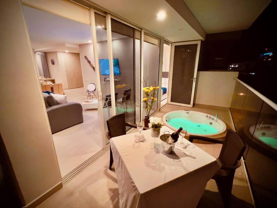 Martinique Apto Private Jacuzzi - Netflix-disney-prime